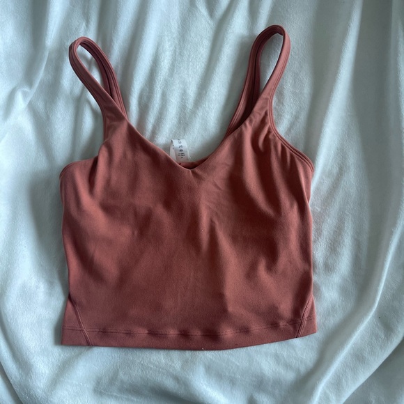 Tops - Lulu lemon top